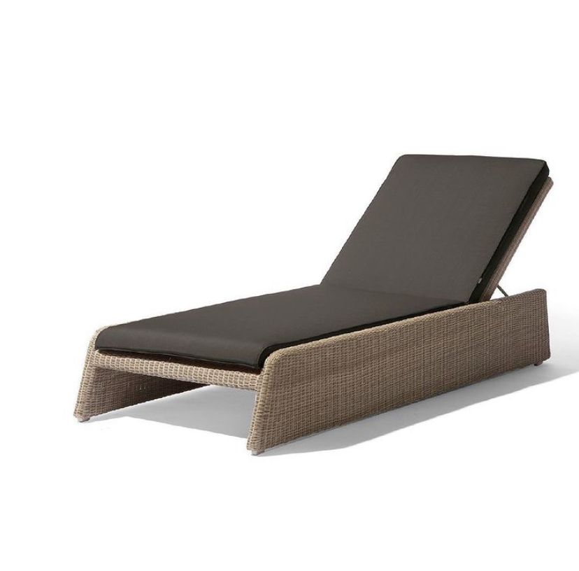 Adjustable Poolside Lounger  Manufacturers, Suppliers in Delhi