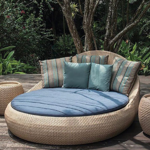 Outdoor Round Lounger Bed Manufacturers, Suppliers in Delhi