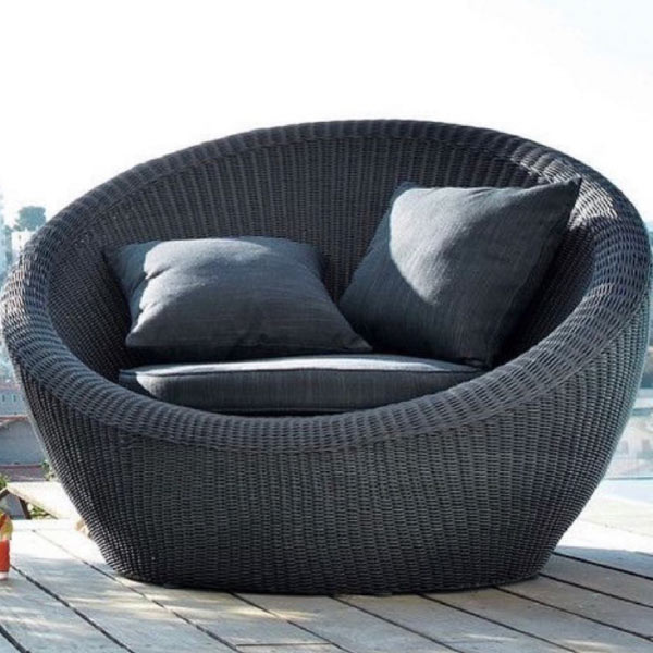 Round Outdoor Chair Manufacturers, Suppliers in Delhi