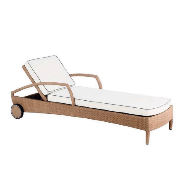 White Color Pool Lounger Bed Manufacturers, Suppliers in Delhi